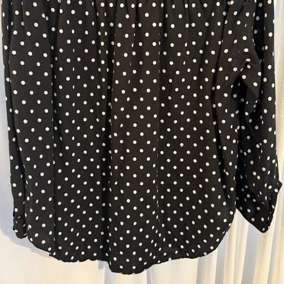 GAP Black with White Polka Dots Rayon Blouse - Like New - Picture 5 of 5
